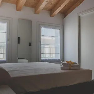 https://terra-ferma-roomsmore.hotelinveneto.com