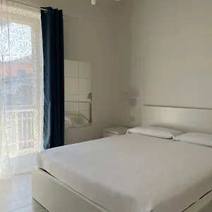 https://bnb-flora.italymilanhotels.net